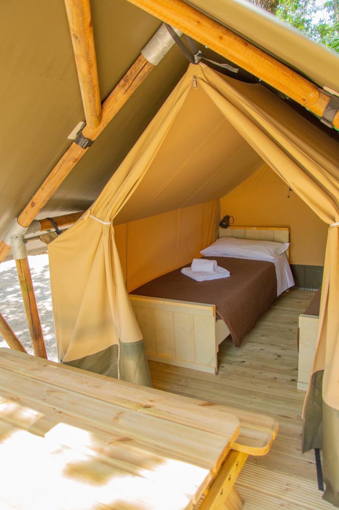 Luxor Chianti Glamping Village كاستيلّينا إنْ كْيانت المظهر الخارجي الصورة