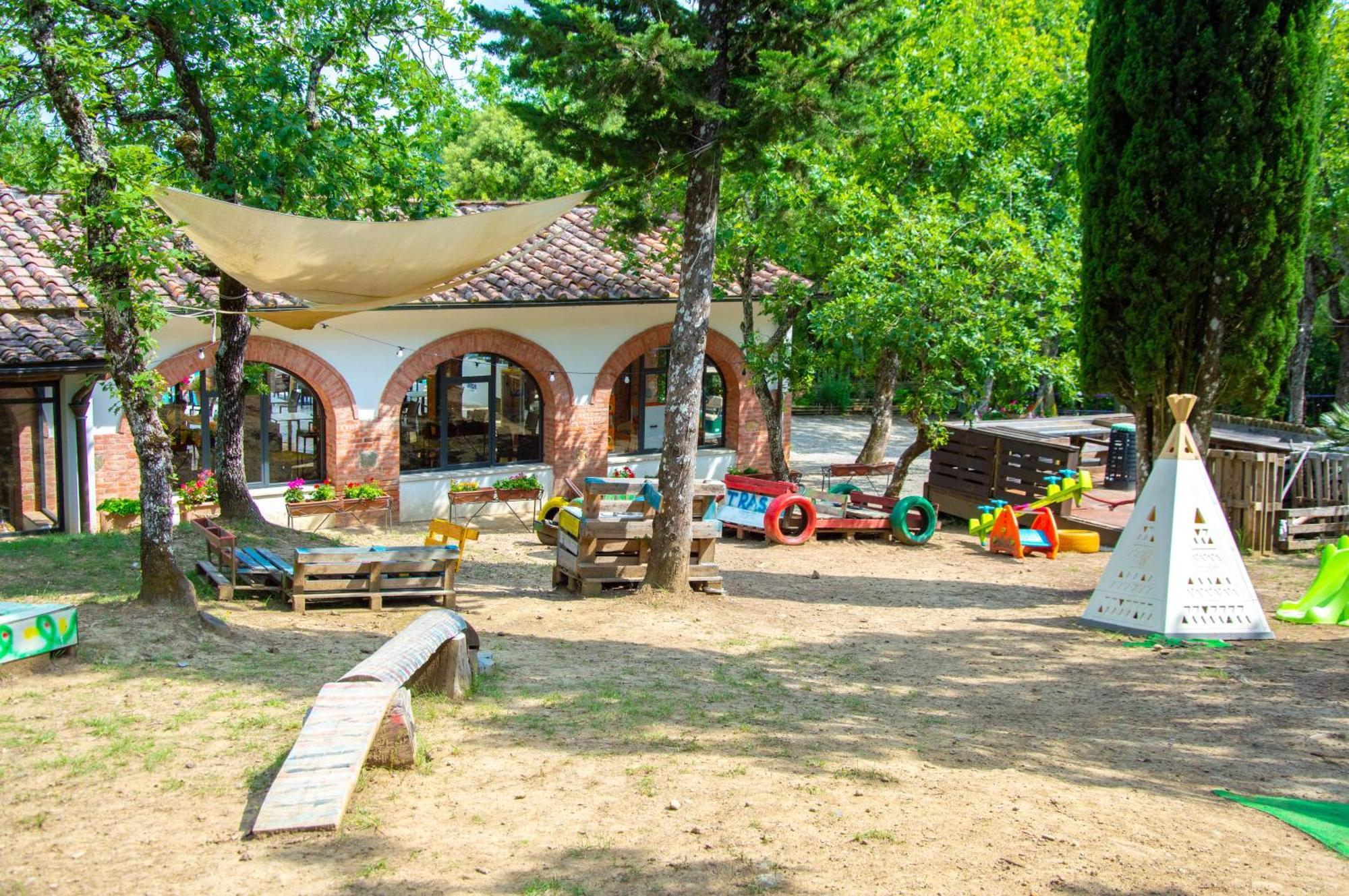 Luxor Chianti Glamping Village كاستيلّينا إنْ كْيانت المظهر الخارجي الصورة