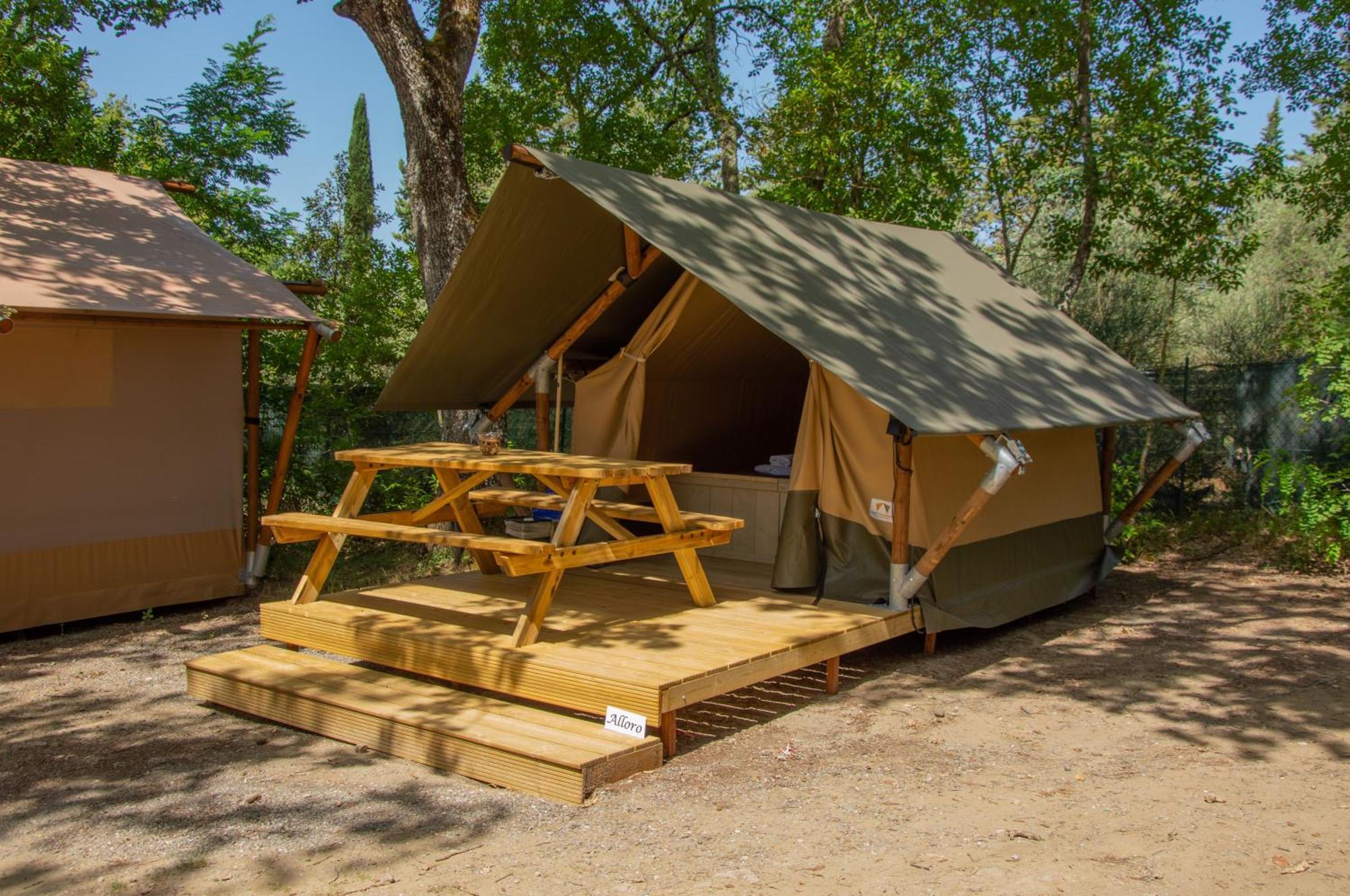 Luxor Chianti Glamping Village كاستيلّينا إنْ كْيانت المظهر الخارجي الصورة